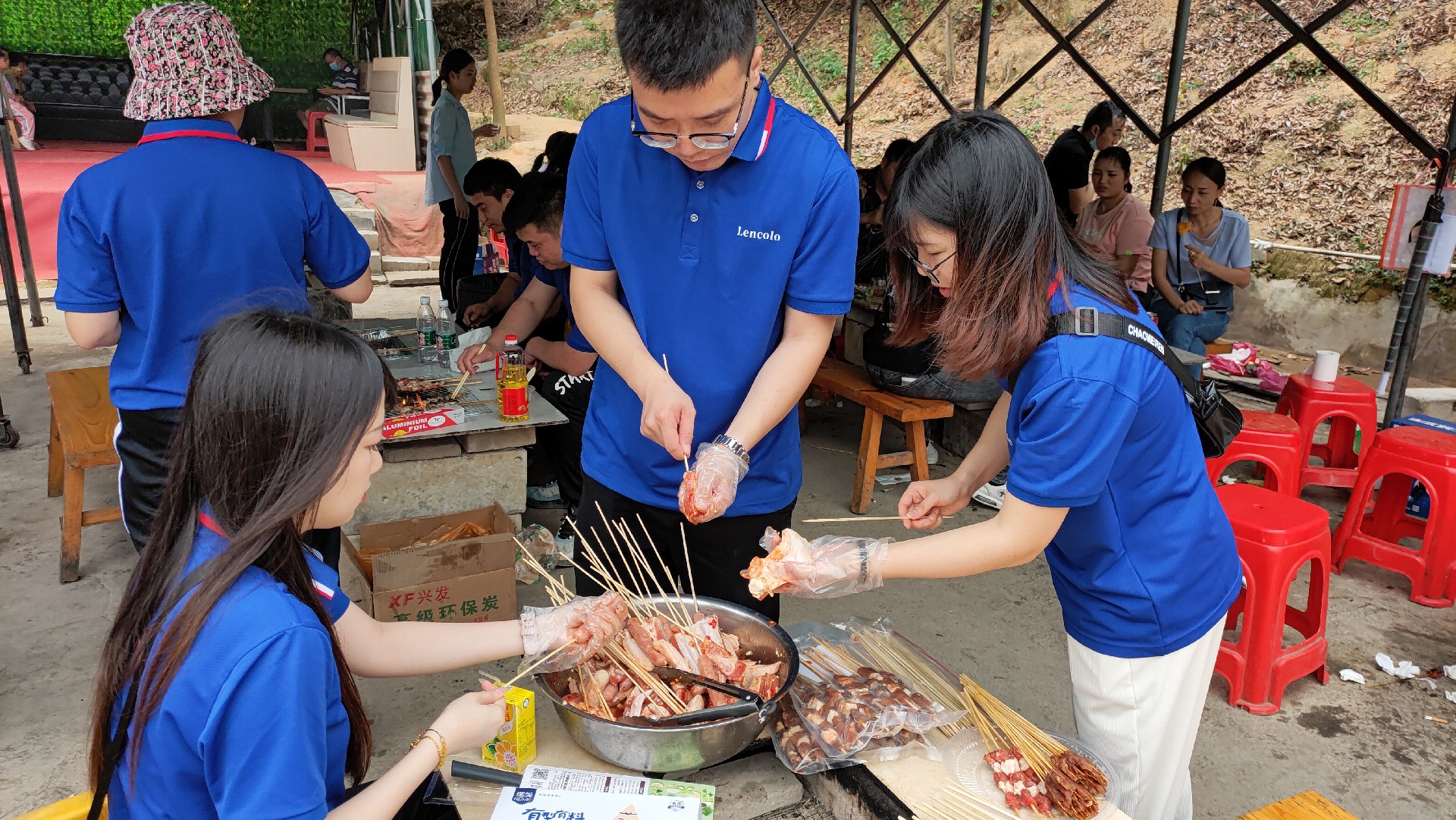 松湖騎行，穿樹飛花；農(nóng)家休閑，擁抱自然